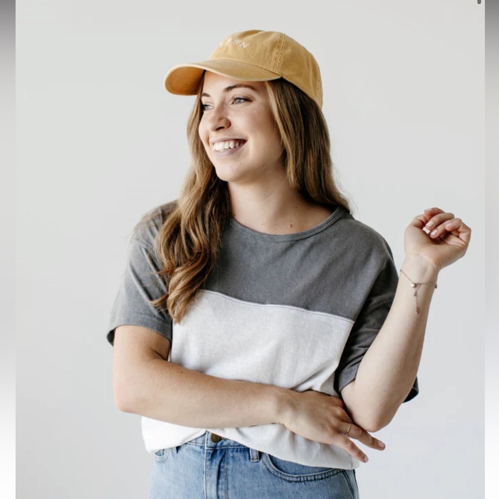 BRYNN' COLOR BLOCK TEE Size Small